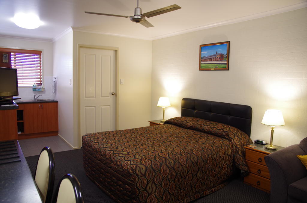 Stannum Lodge Motor Inn Stanthorpe Szoba fotó