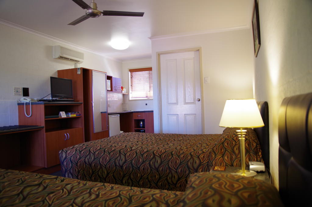 Stannum Lodge Motor Inn Stanthorpe Szoba fotó